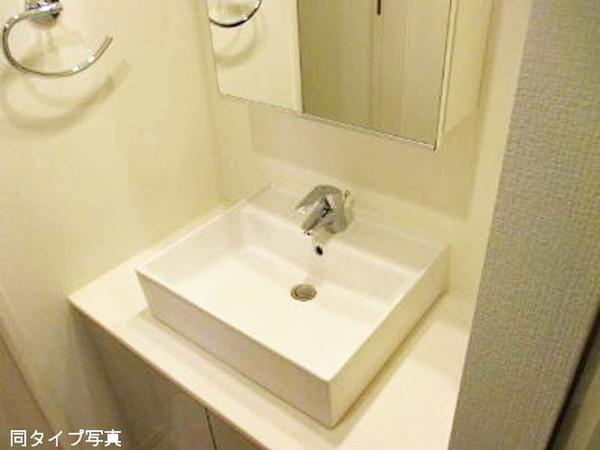 港区六本木５丁目のマンション