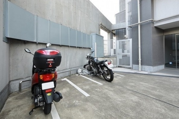 港区三田４丁目のマンション