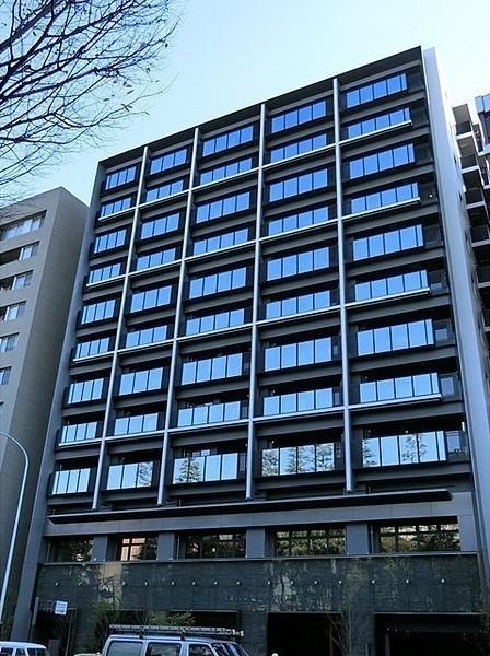 新宿区市谷本村町のマンション