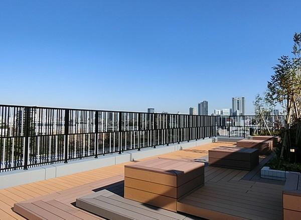 新宿区市谷本村町のマンション