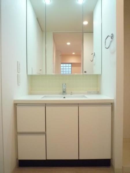 港区三田５丁目のマンション