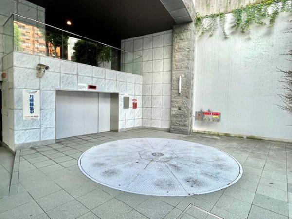 港区赤坂９丁目のマンション