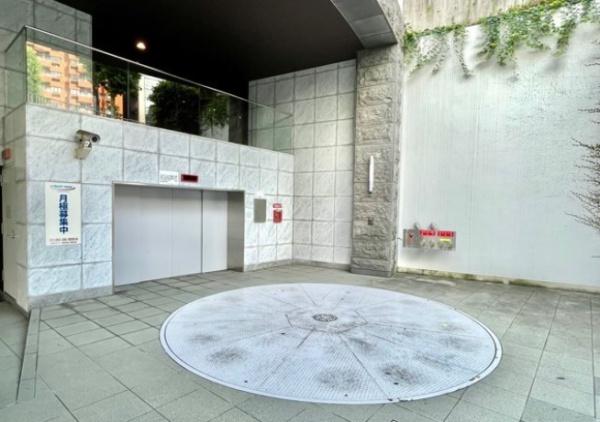 港区赤坂９丁目のマンション