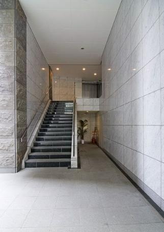 港区赤坂９丁目のマンション