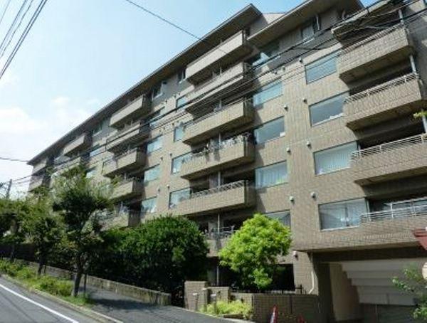 渋谷区代々木４丁目のマンション