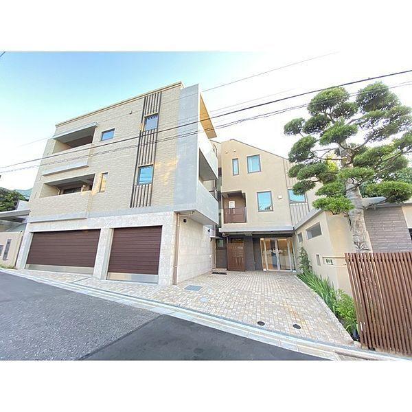 渋谷区上原３丁目のマンション