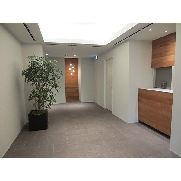 港区六本木１丁目のマンション