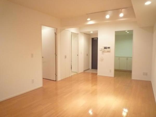 渋谷区上原３丁目のマンション