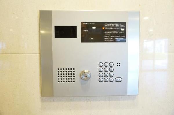 渋谷区上原３丁目のマンション