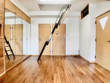 目黒区東山１丁目のマンション