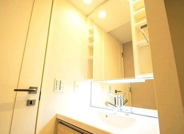 港区西新橋３丁目のマンション