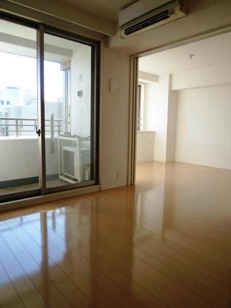 中央区日本橋堀留町２丁目のマンション