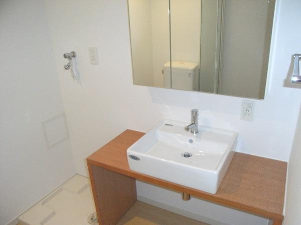 港区西麻布３丁目のマンション