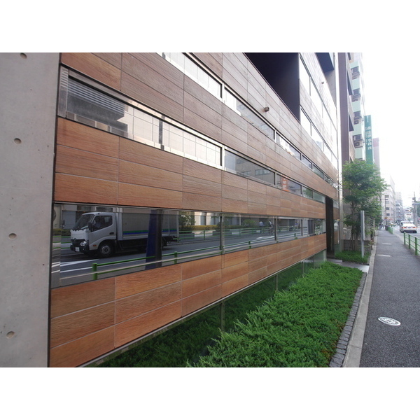 中央区新川２丁目のマンション