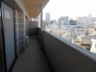 渋谷区東３丁目のマンション