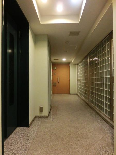 千代田区西神田１丁目のマンション