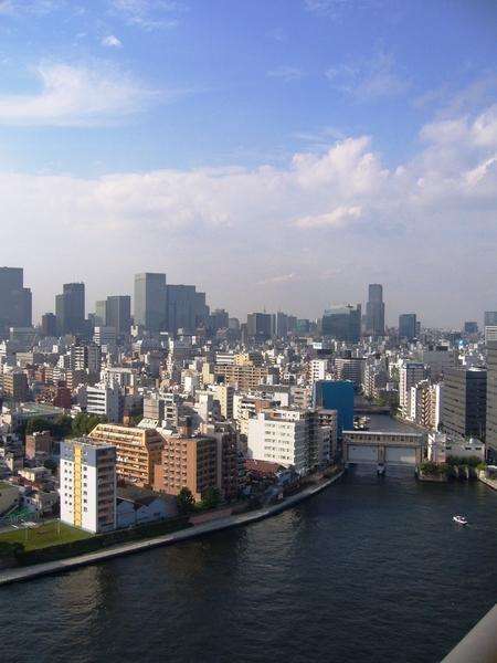 リバーポイントタワー