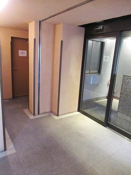 渋谷区東３丁目のマンション