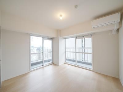 中央区新川２丁目のマンション