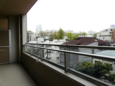 港区三田１丁目のマンション