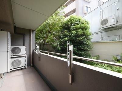 世田谷区下馬１丁目のマンション