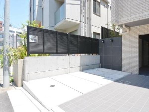 目黒区上目黒３丁目のマンション