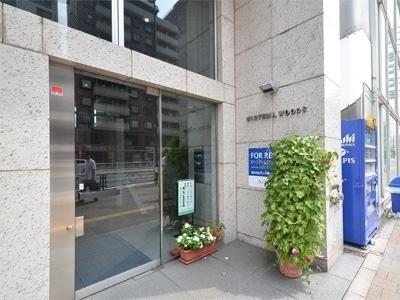 新宿区新宿６丁目のマンション
