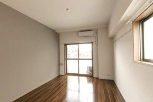 港区西麻布４丁目のマンション