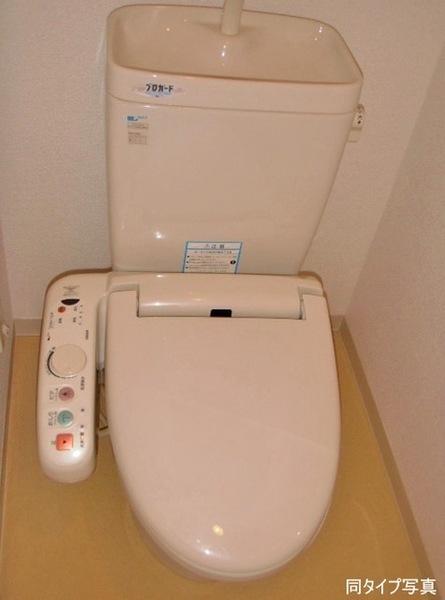 港区三田２丁目のマンション