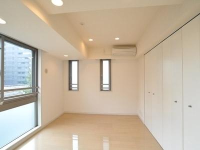 港区西麻布２丁目のマンション
