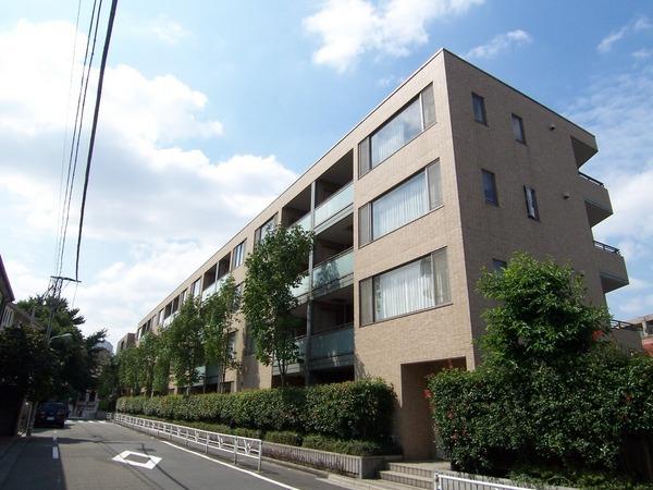 渋谷区鉢山町のマンション