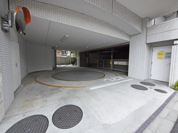港区三田５丁目のマンション
