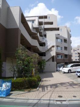 新宿区四谷４丁目のマンション