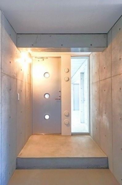 渋谷区神宮前３丁目のマンション