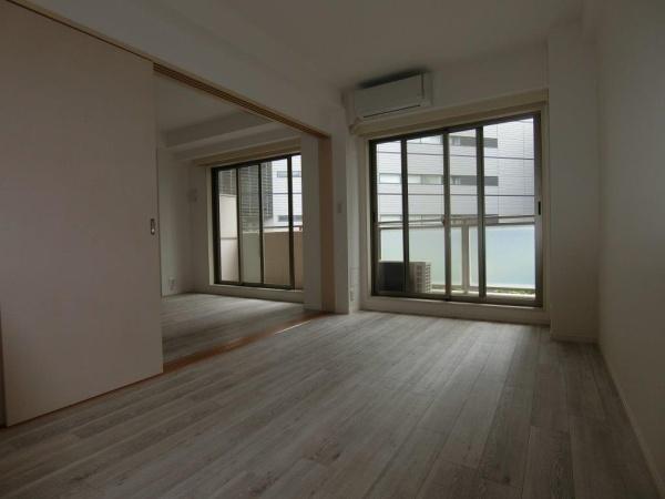 港区三田３丁目のマンション