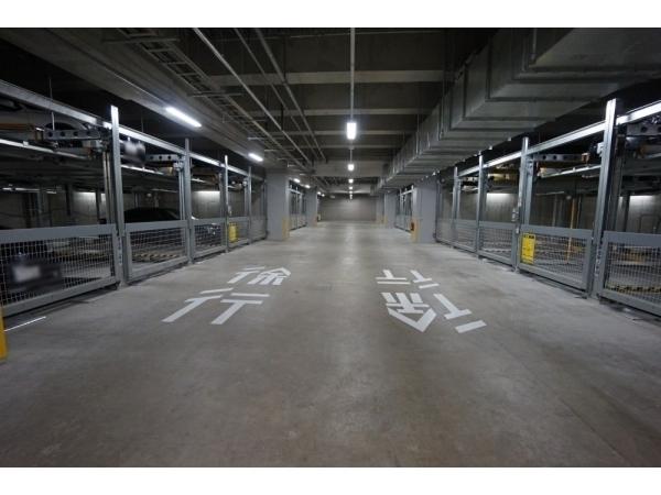 新宿区西新宿５丁目のマンション