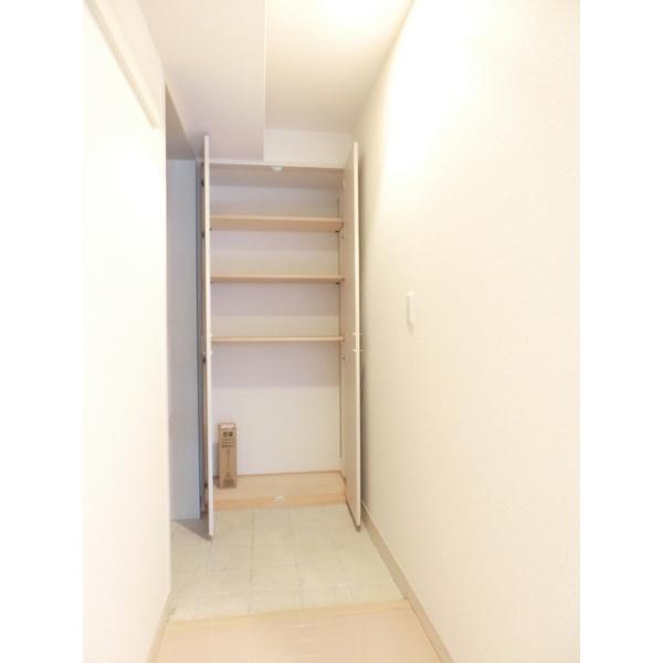 中央区新川２丁目のマンション