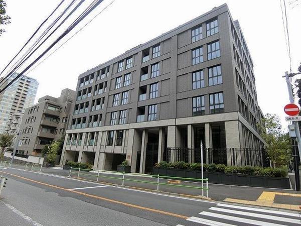 港区三田２丁目のマンション