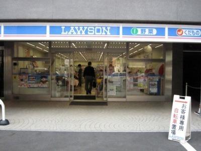 港区南青山6丁目のマンション(ローソン南青山五丁目店)