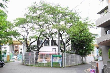 港区南青山6丁目のマンション(港区立青南保育室)