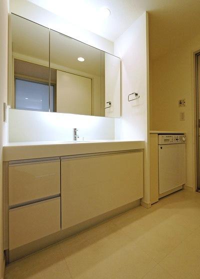 港区西麻布４丁目のマンション