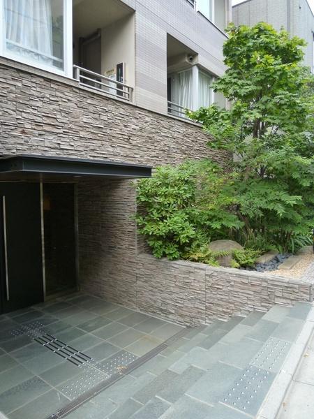 港区赤坂２丁目のマンション