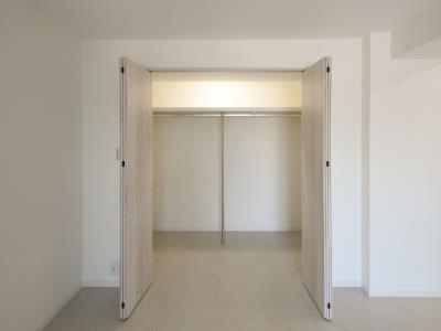 中央区新川２丁目のマンション