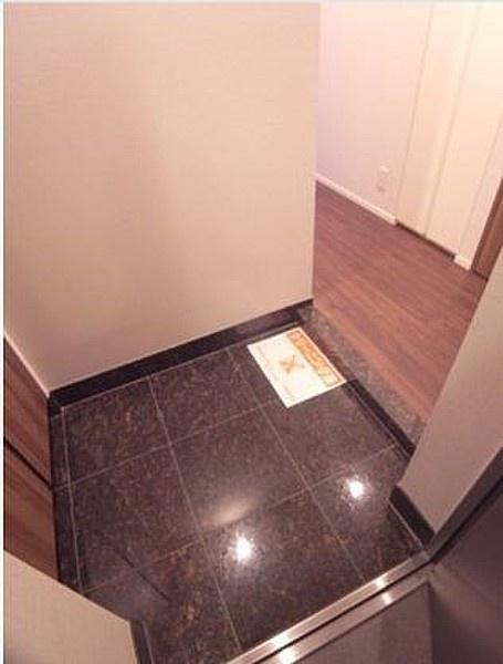 渋谷区本町４丁目のマンション