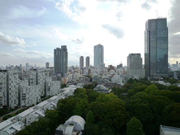 港区赤坂６丁目のマンション