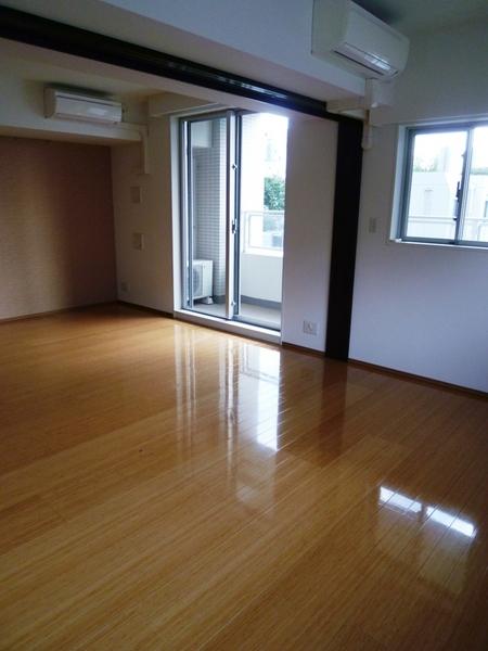 港区赤坂６丁目のマンション