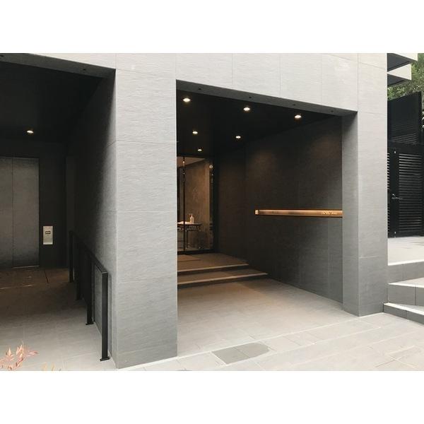 新宿区筑土八幡町のマンション