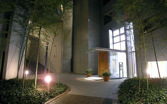 新宿区南元町のマンション