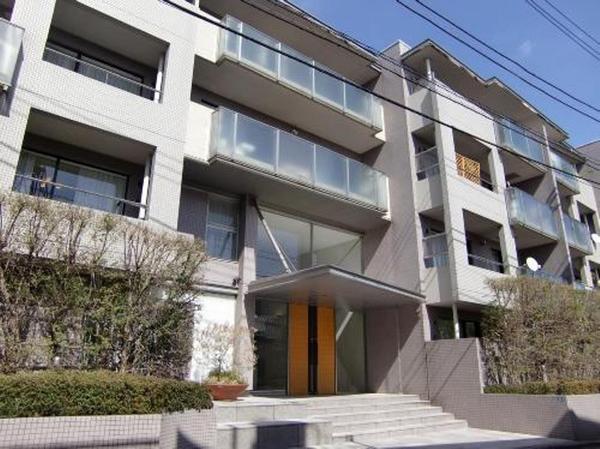 渋谷区代々木４丁目のマンション