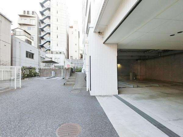 港区赤坂７丁目のマンション